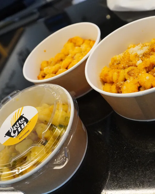 Porzioni take away di pasta fresca da Butta Giù